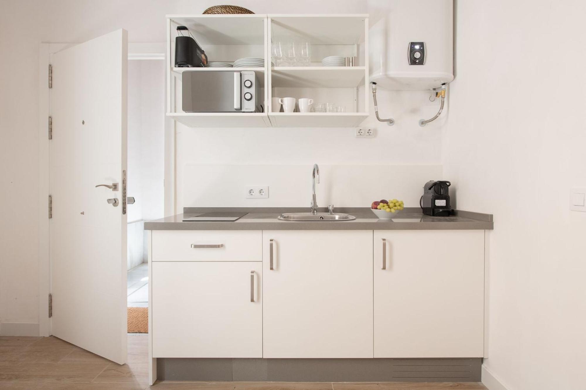 Santa Ana 18 Suite Apartments เซบีญา ภายนอก รูปภาพ