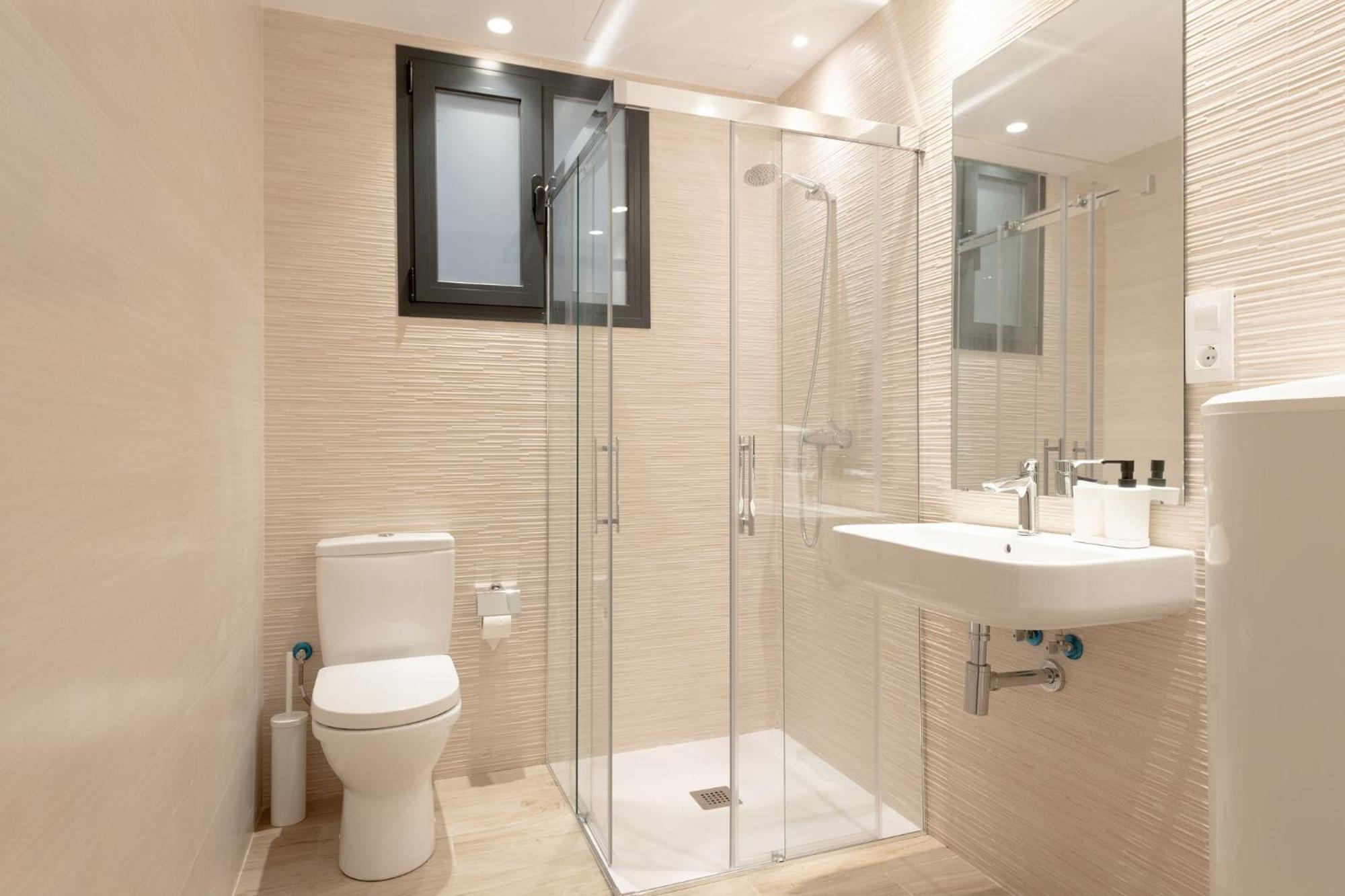 Santa Ana 18 Suite Apartments เซบีญา ภายนอก รูปภาพ