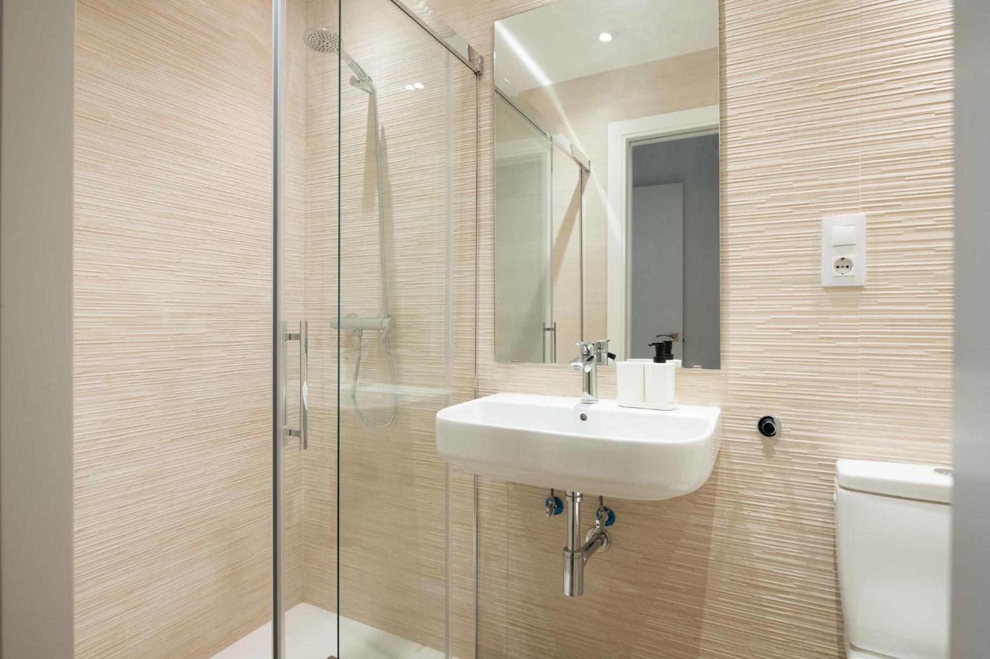 Santa Ana 18 Suite Apartments เซบีญา ภายนอก รูปภาพ